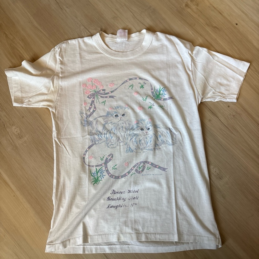 Cat tee